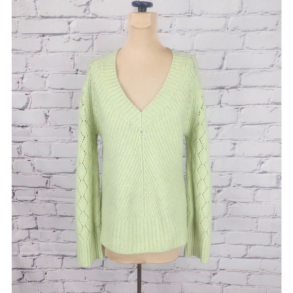 By Anthropologie Green Long Sleeve Pointelle V-Neck Pullover Sweater Size XS - Picture 2 of 9
